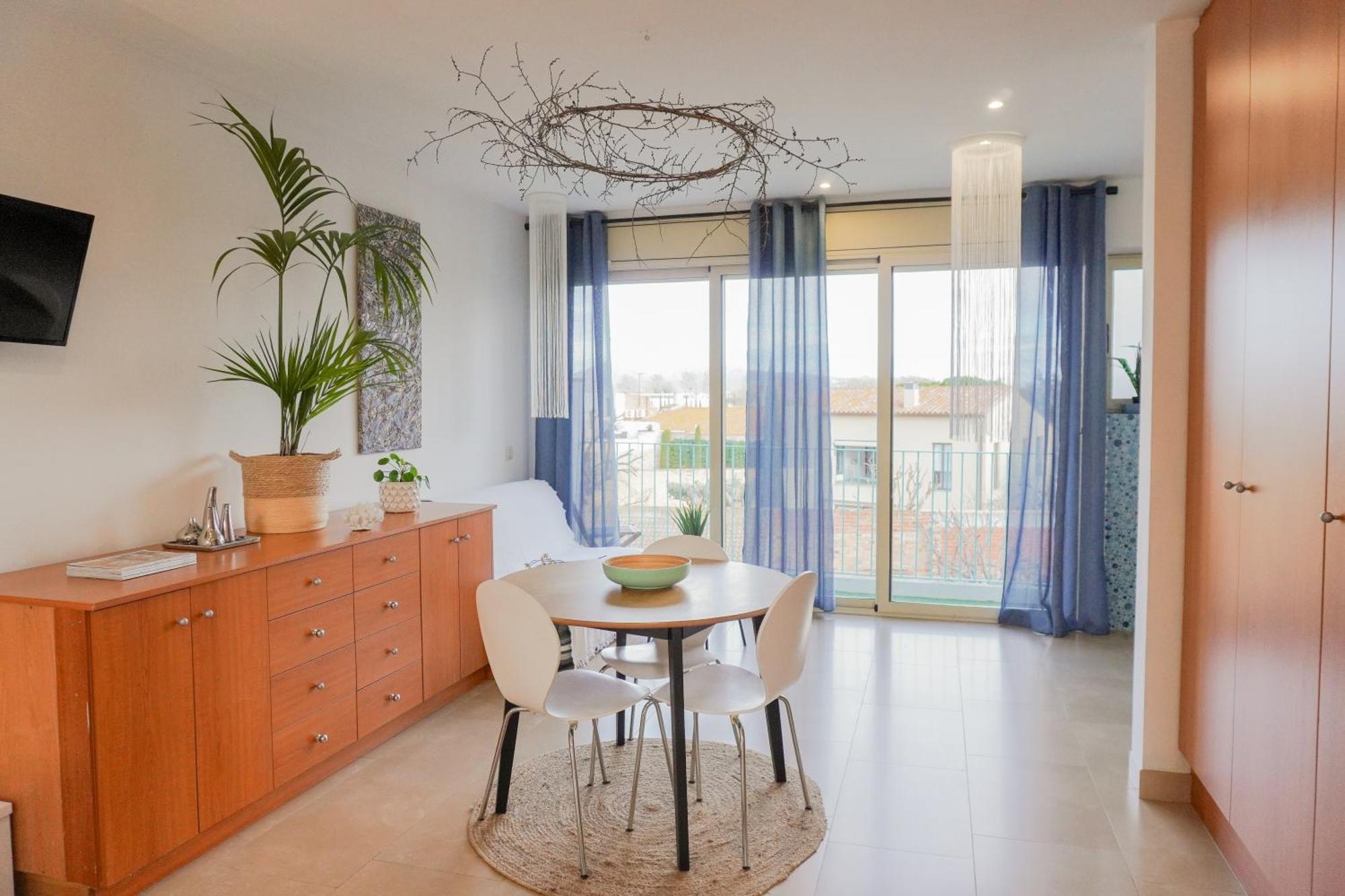 קסטלו דה אמפוריאס Costa Brava Acollidor Apartament Amb Gran Terrassa Per A 3 Persones מראה חיצוני תמונה